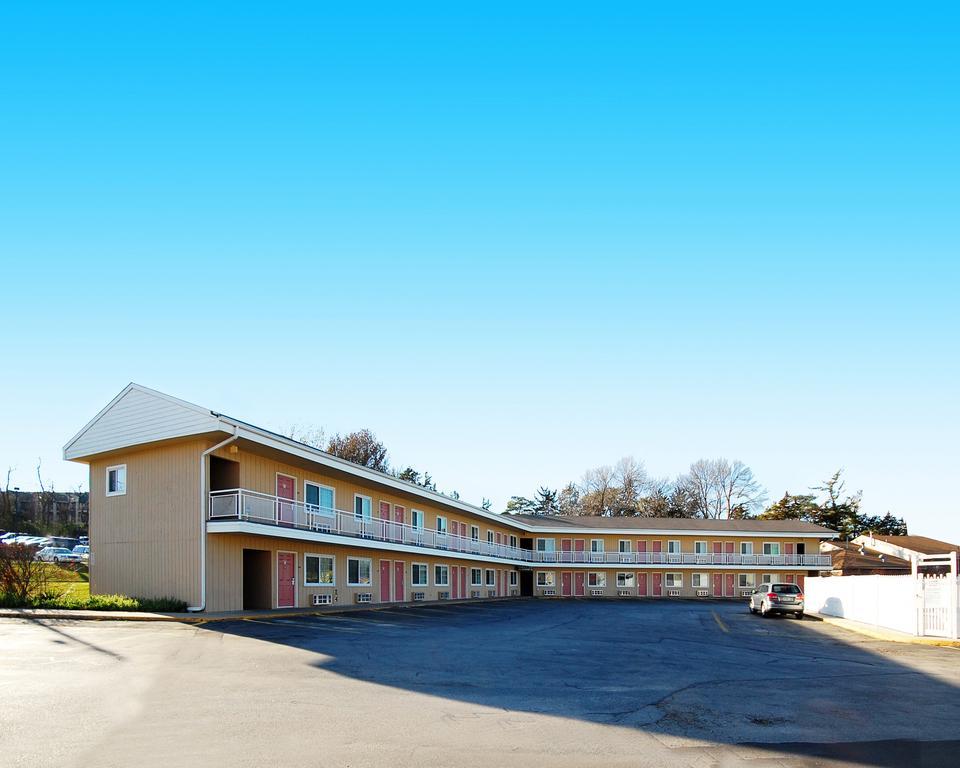 Rodeway Inn West Dodge Omaha Eksteriør billede