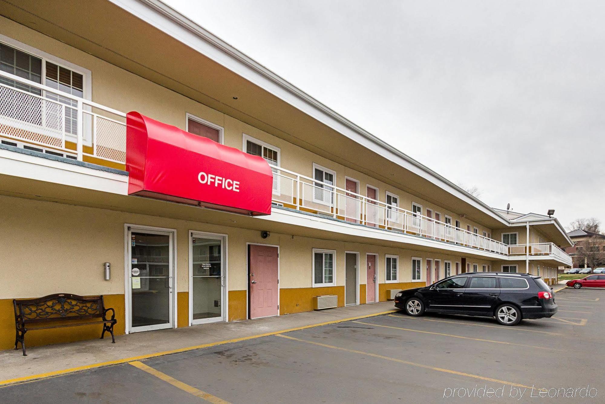Rodeway Inn West Dodge Omaha Eksteriør billede