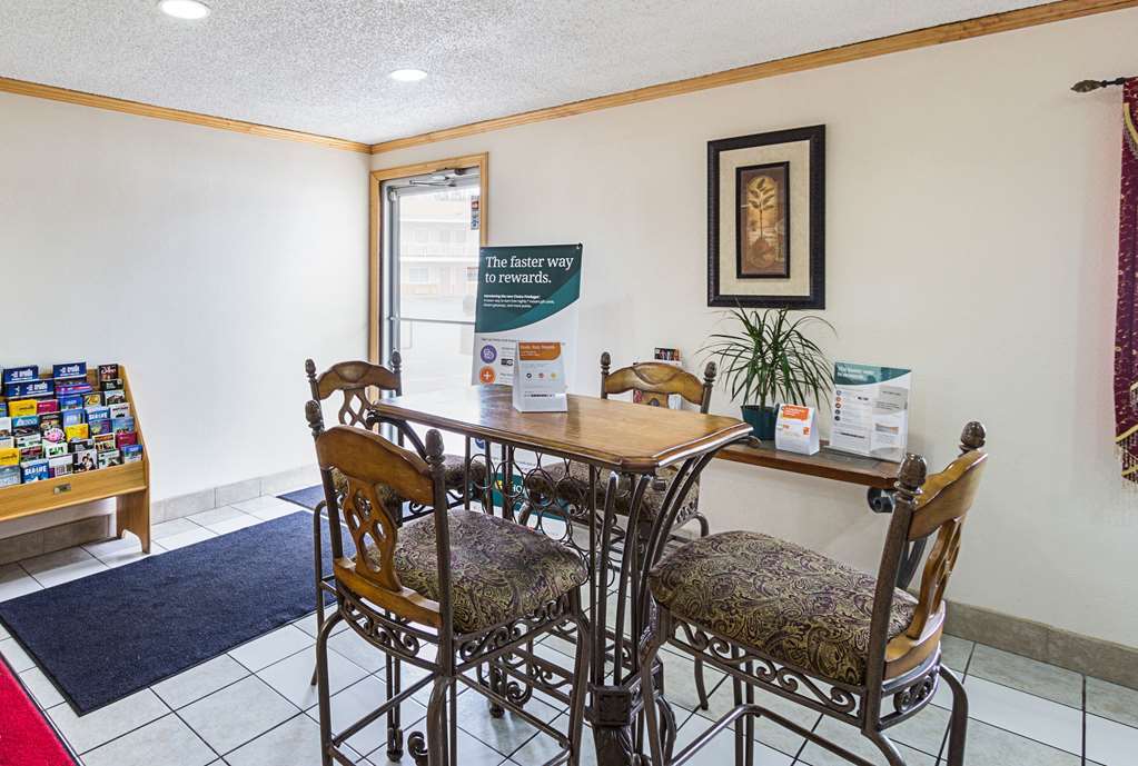 Rodeway Inn West Dodge Omaha Interiør billede
